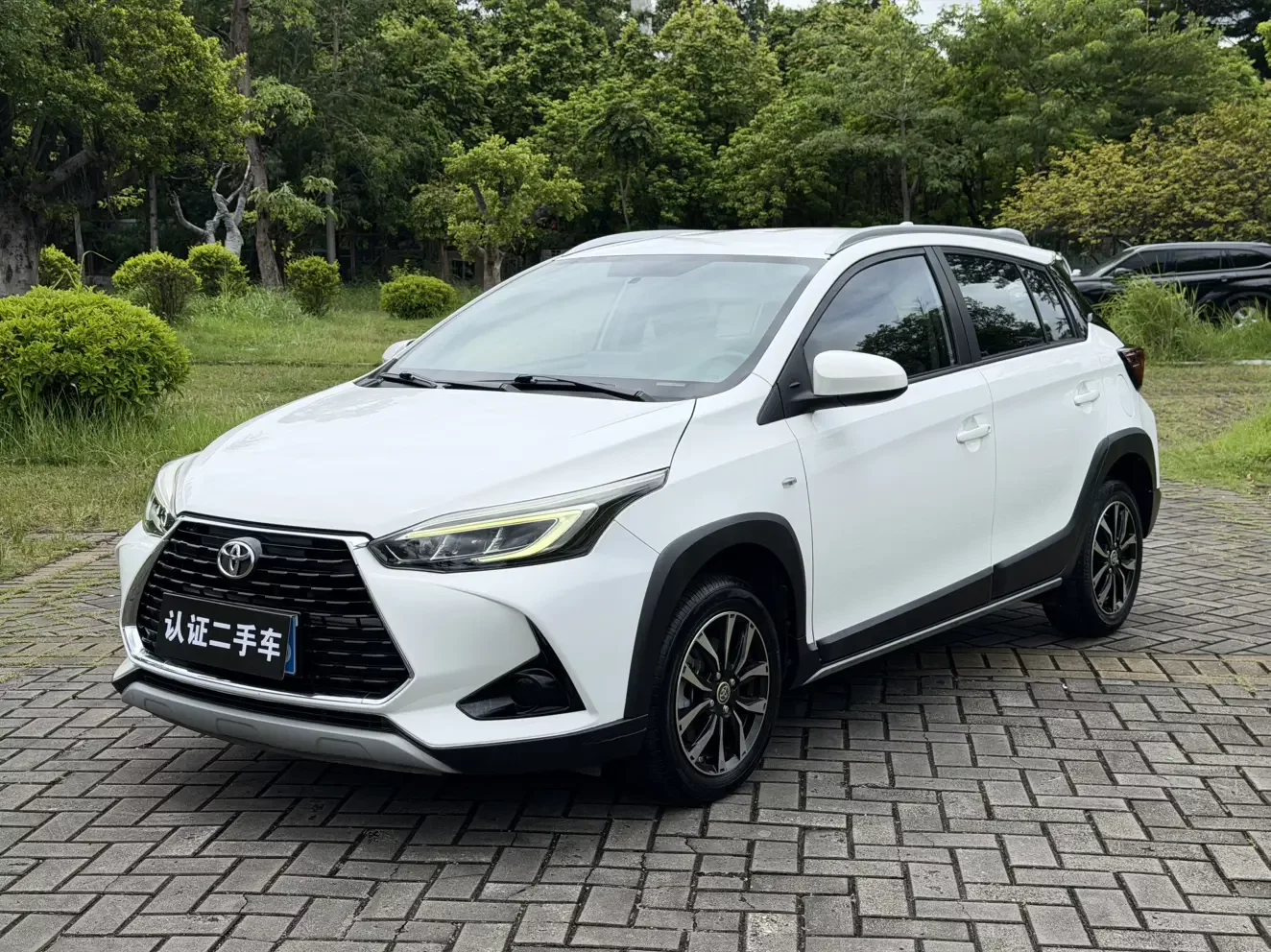 Toyota Yaris L