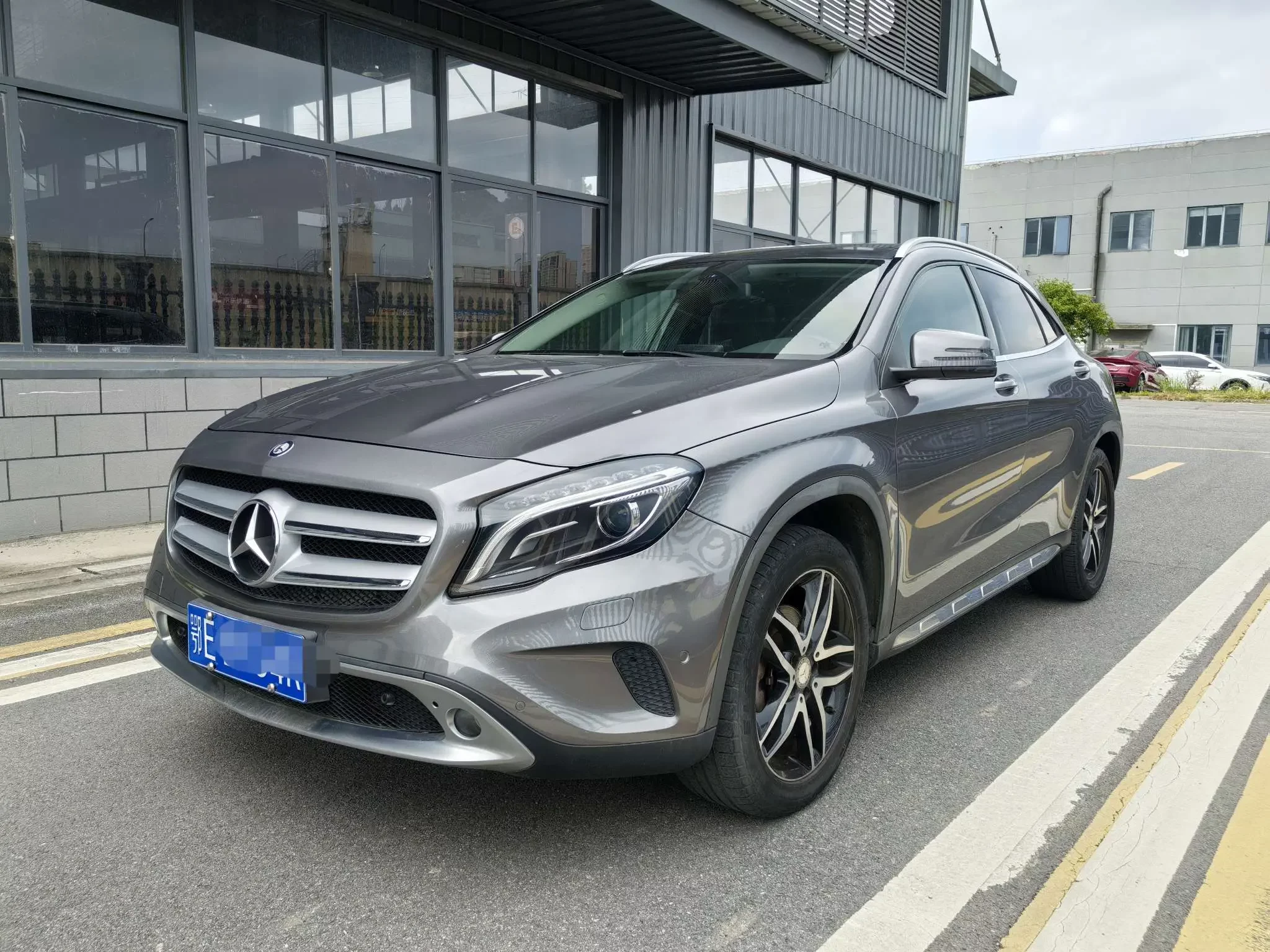 Mercedes-Benz GLA  из Китая