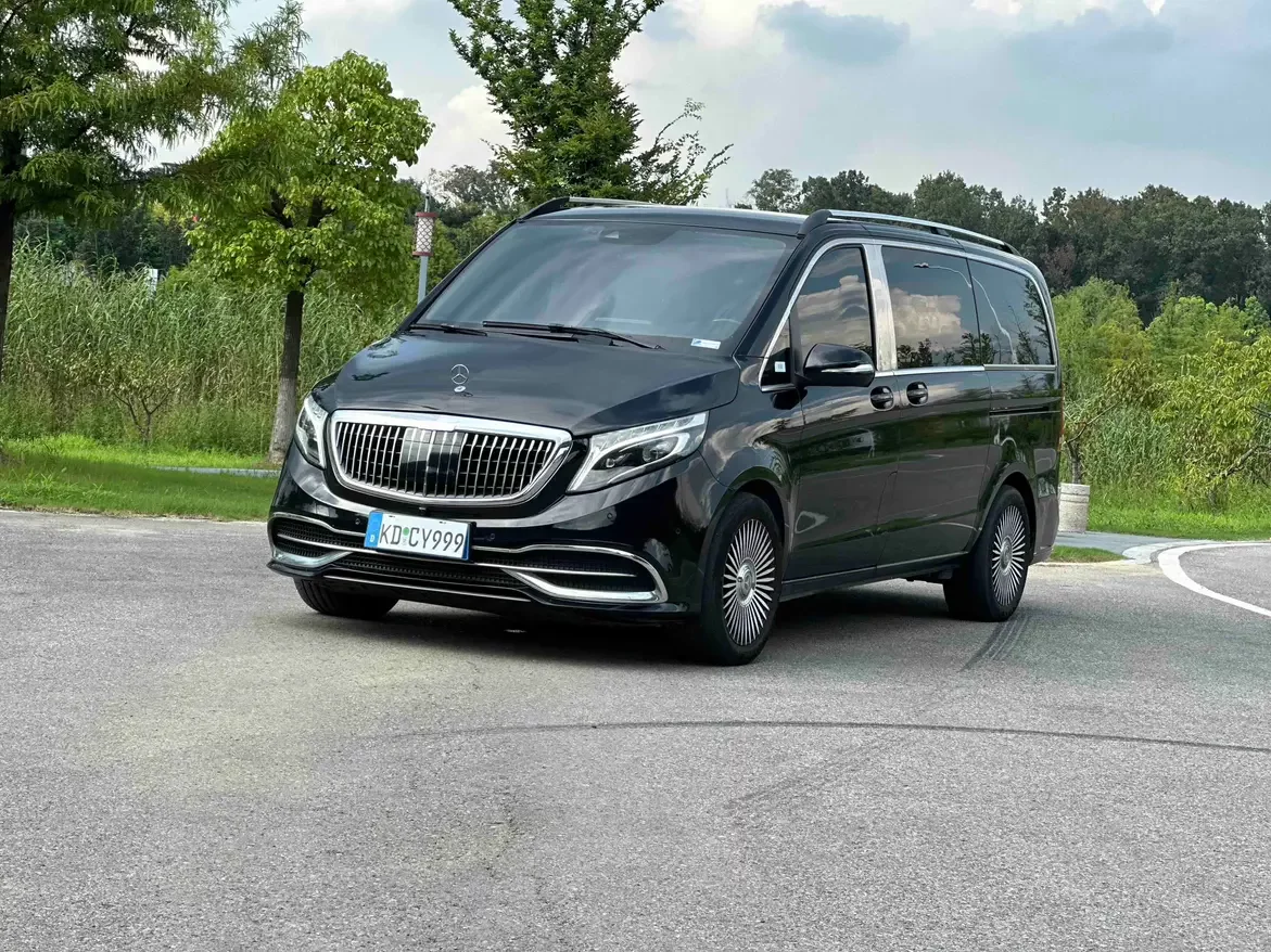 Mercedes-Benz V Class  из Китая
