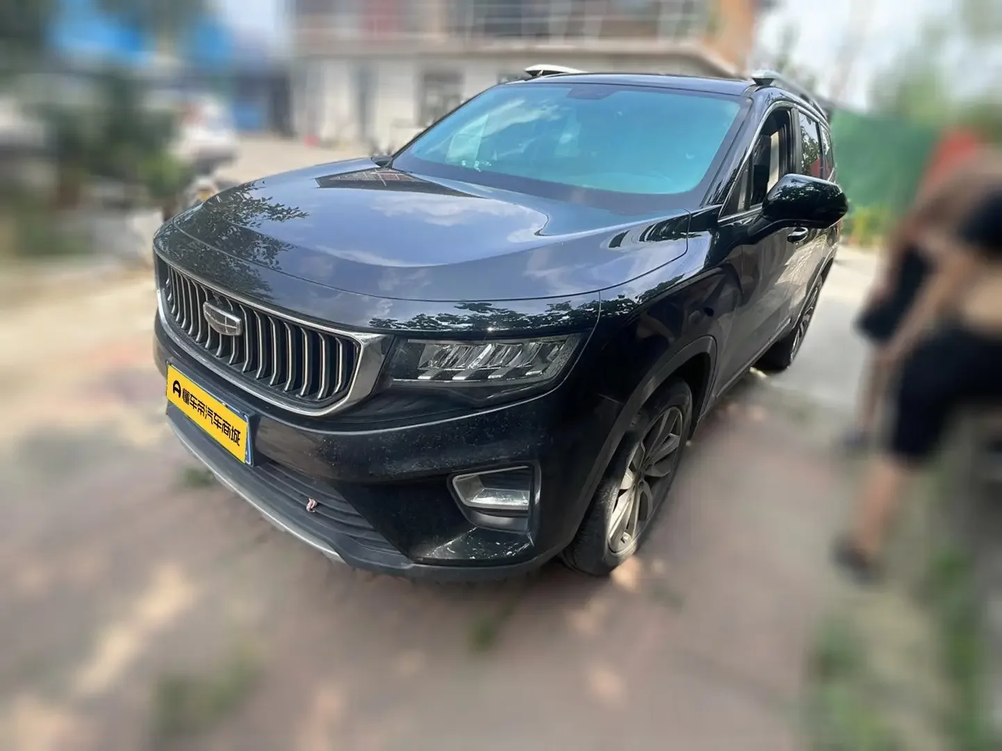 Geely Okavango