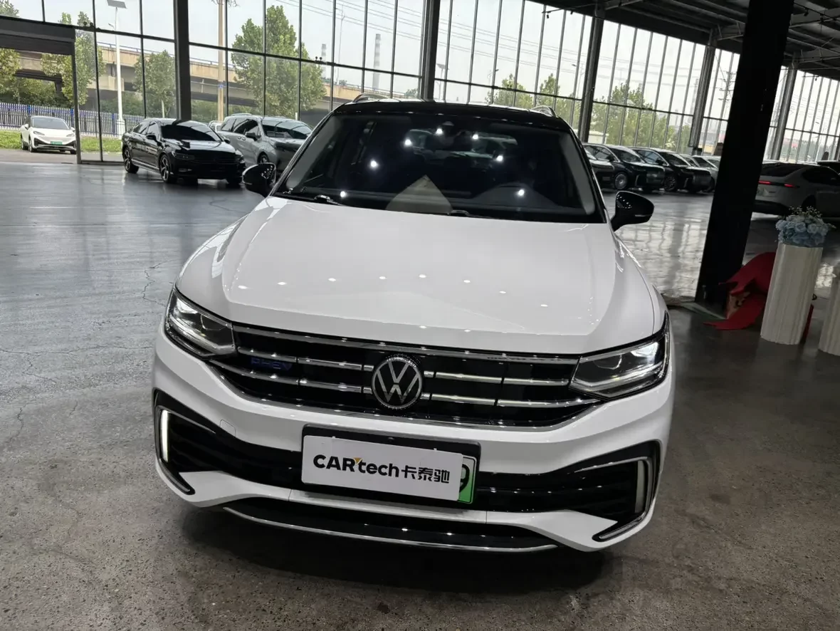 Volkswagen Tiguan L PHEV  из Китая