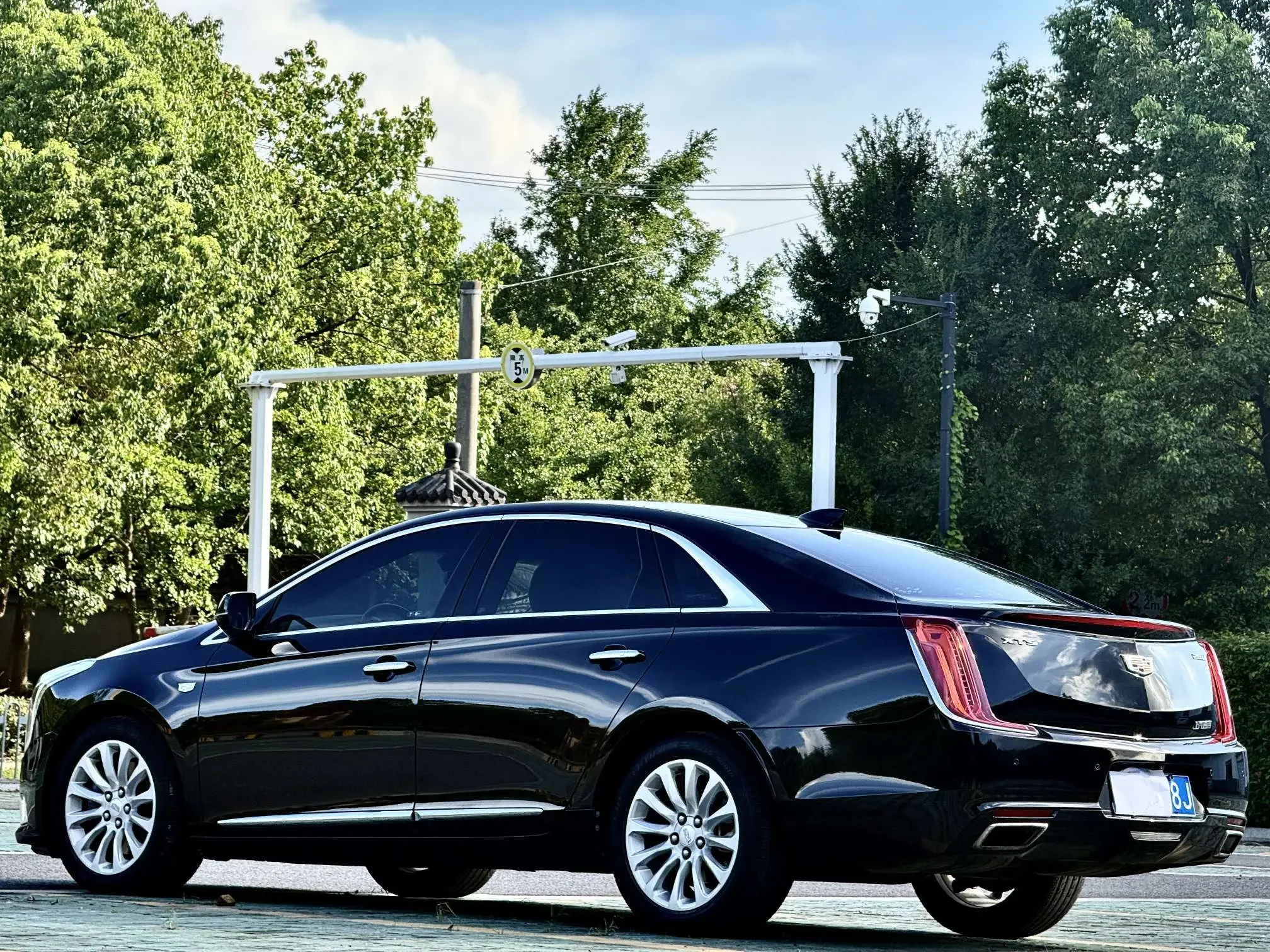 Cadillac XTS