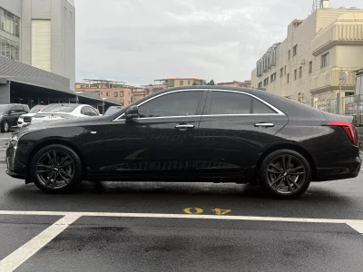 Cadillac CT4