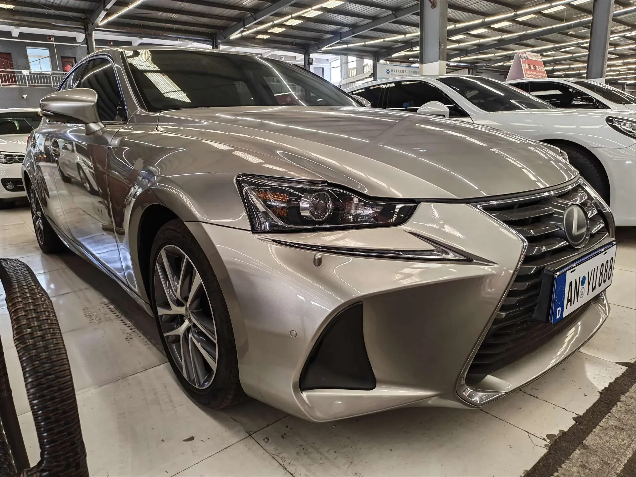 Lexus IS