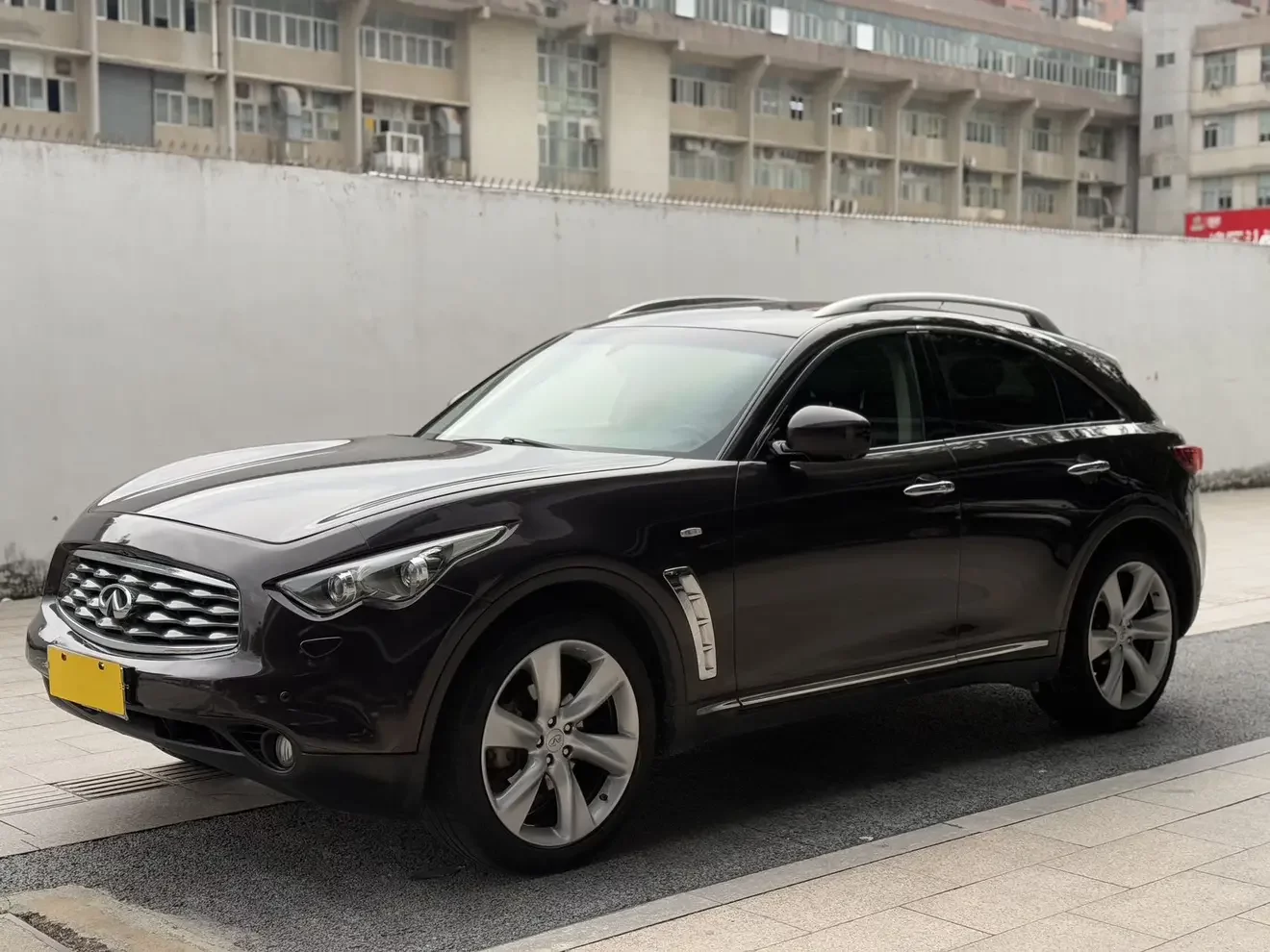 Infiniti FX