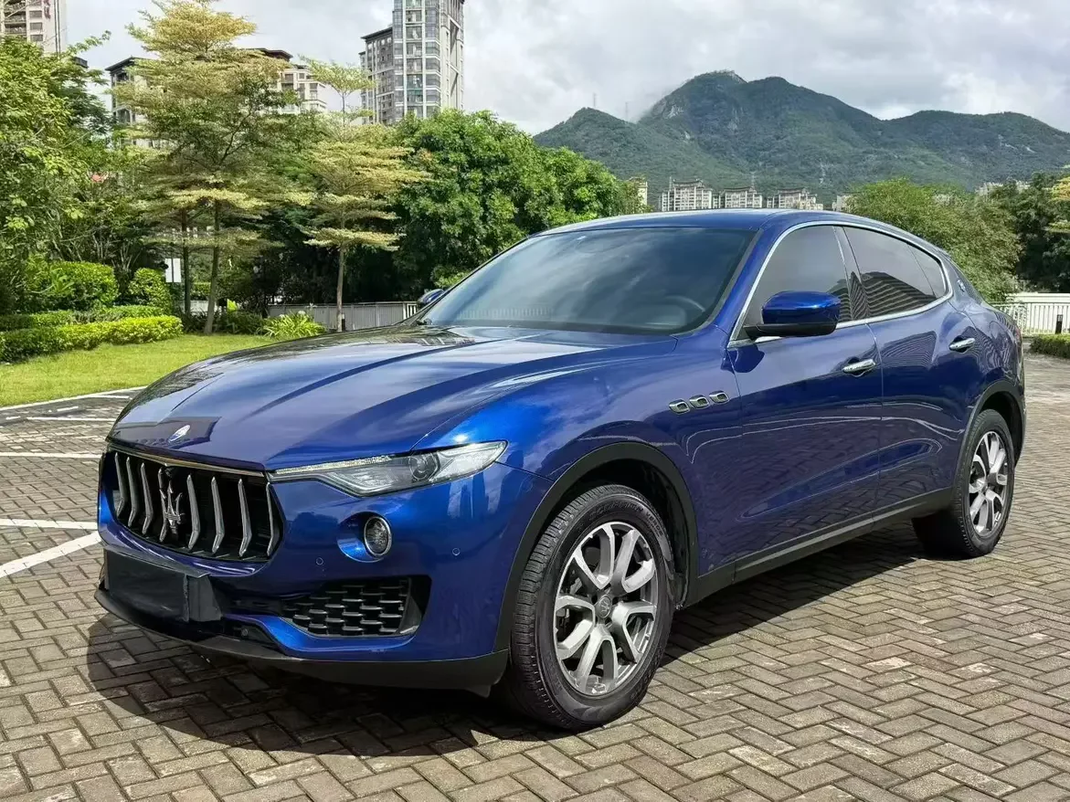 Maserati Levante  из Китая