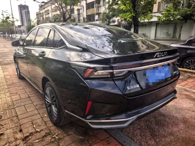 Dongfeng Yixuan MAX