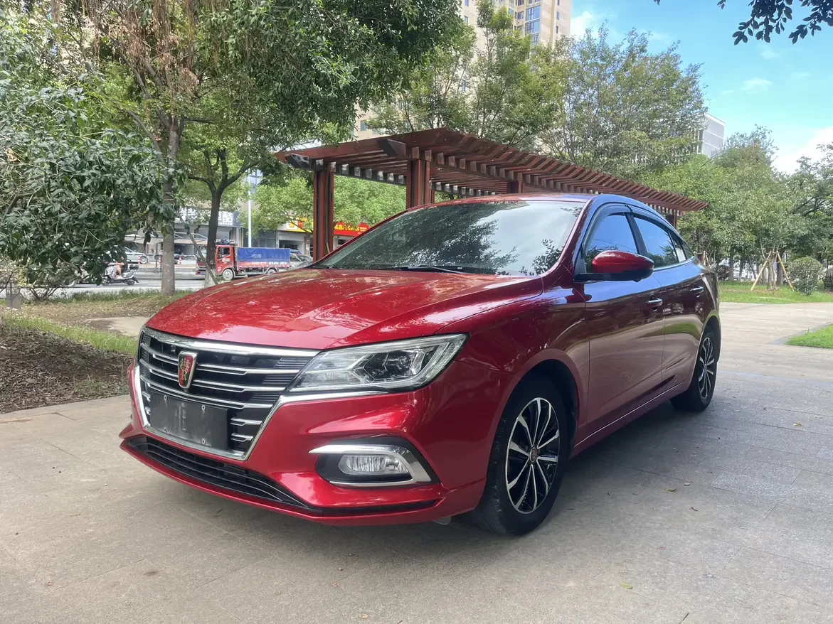 Roewe i5