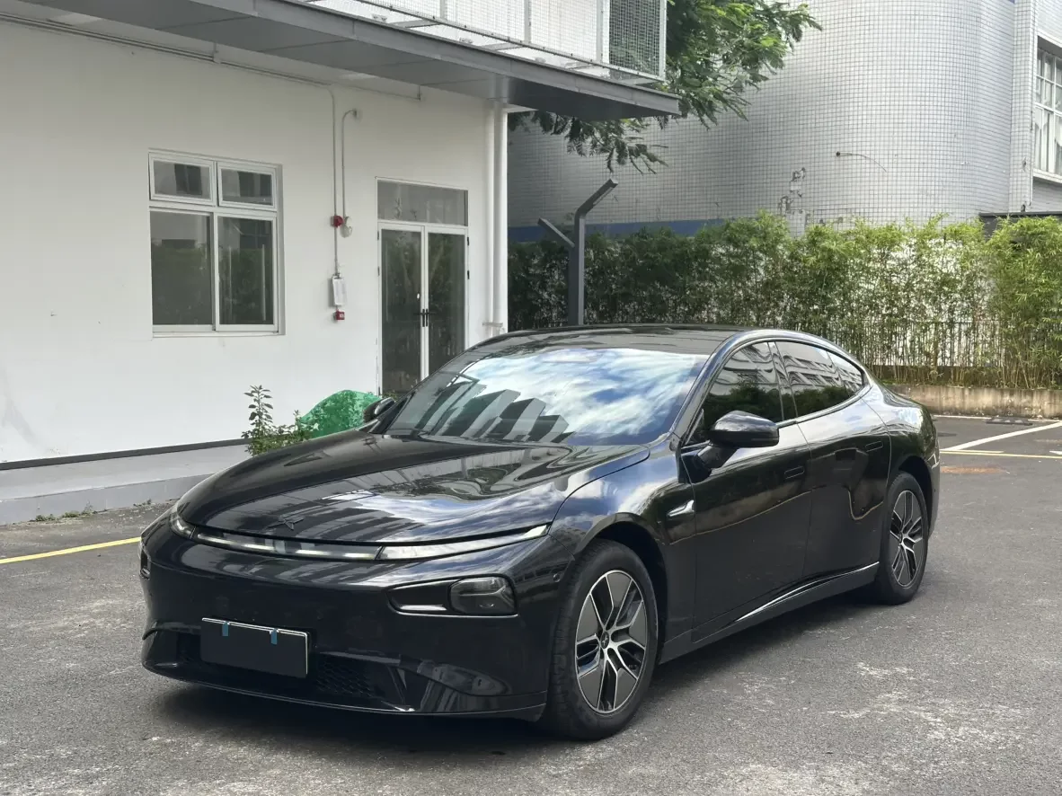 Xpeng P7