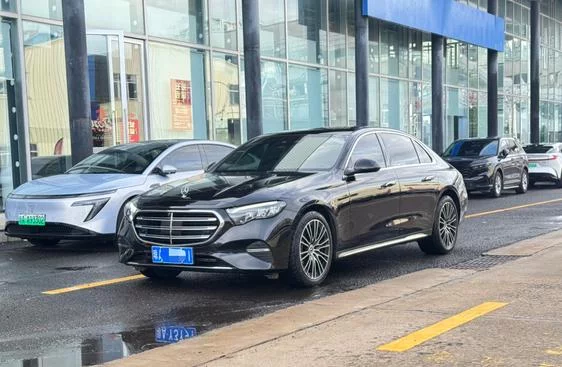 Mercedes-Benz E-Class 2024