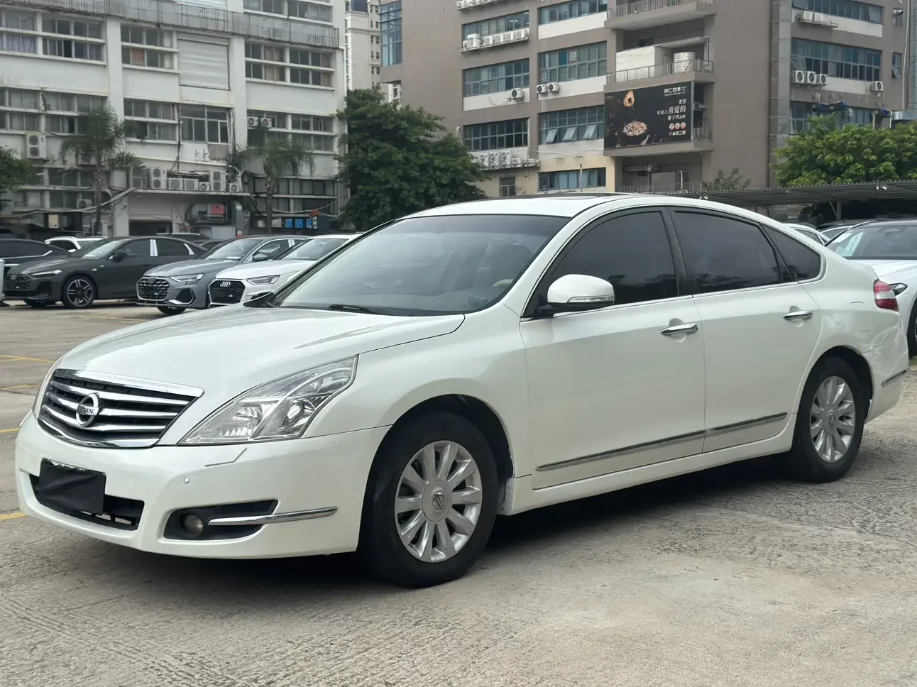 Nissan Altima