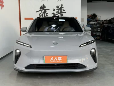 NIO ET5
