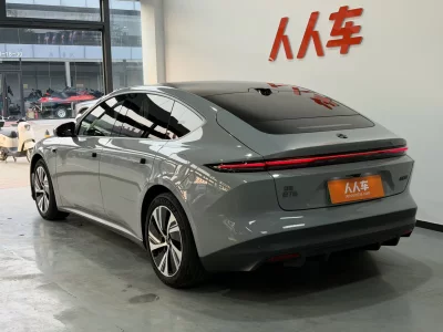 NIO ET5