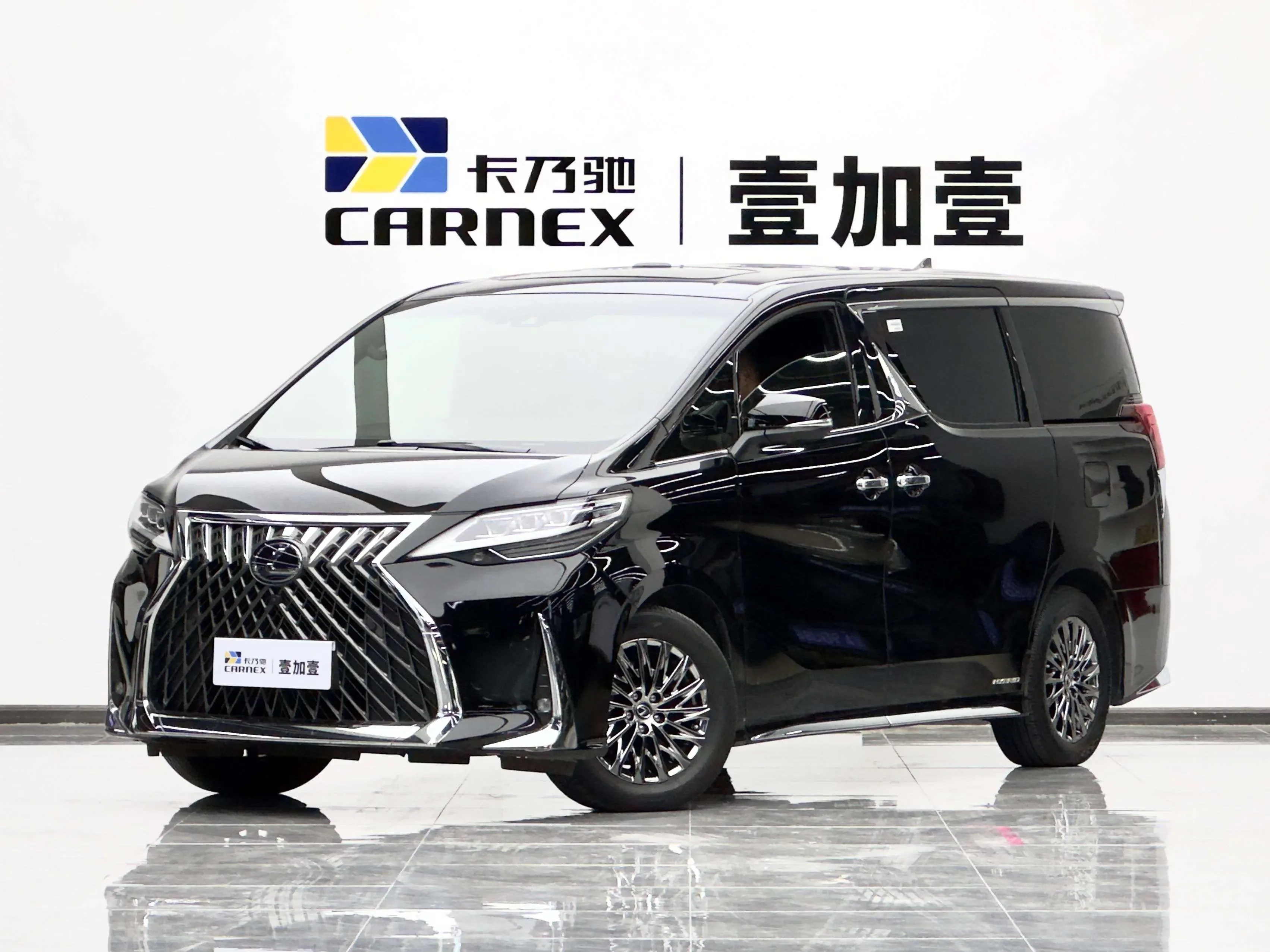 Lexus LM  из Китая
