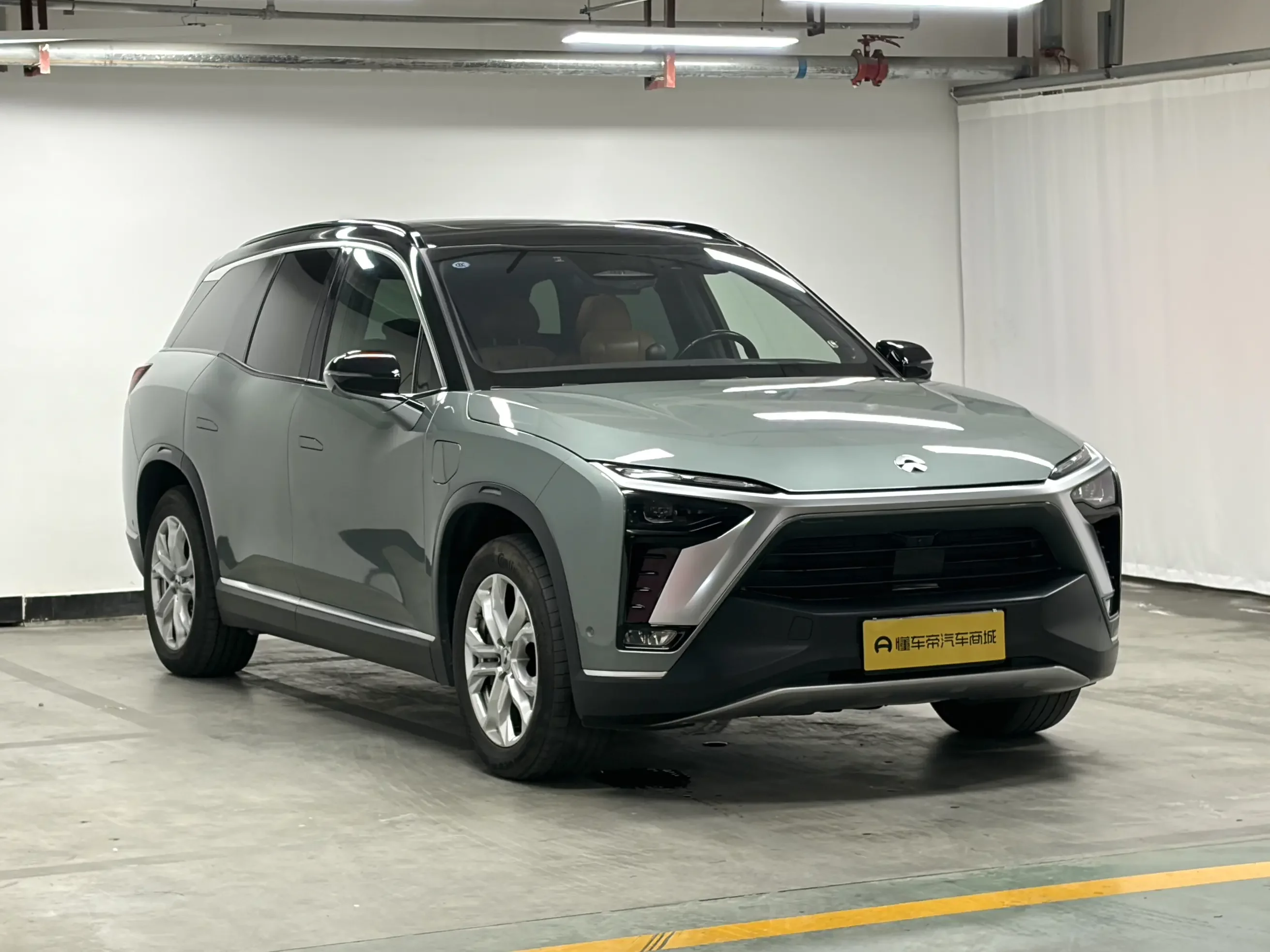 NIO ES8