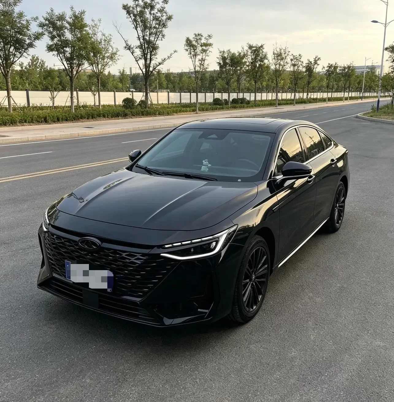 Chery Arrizo 8