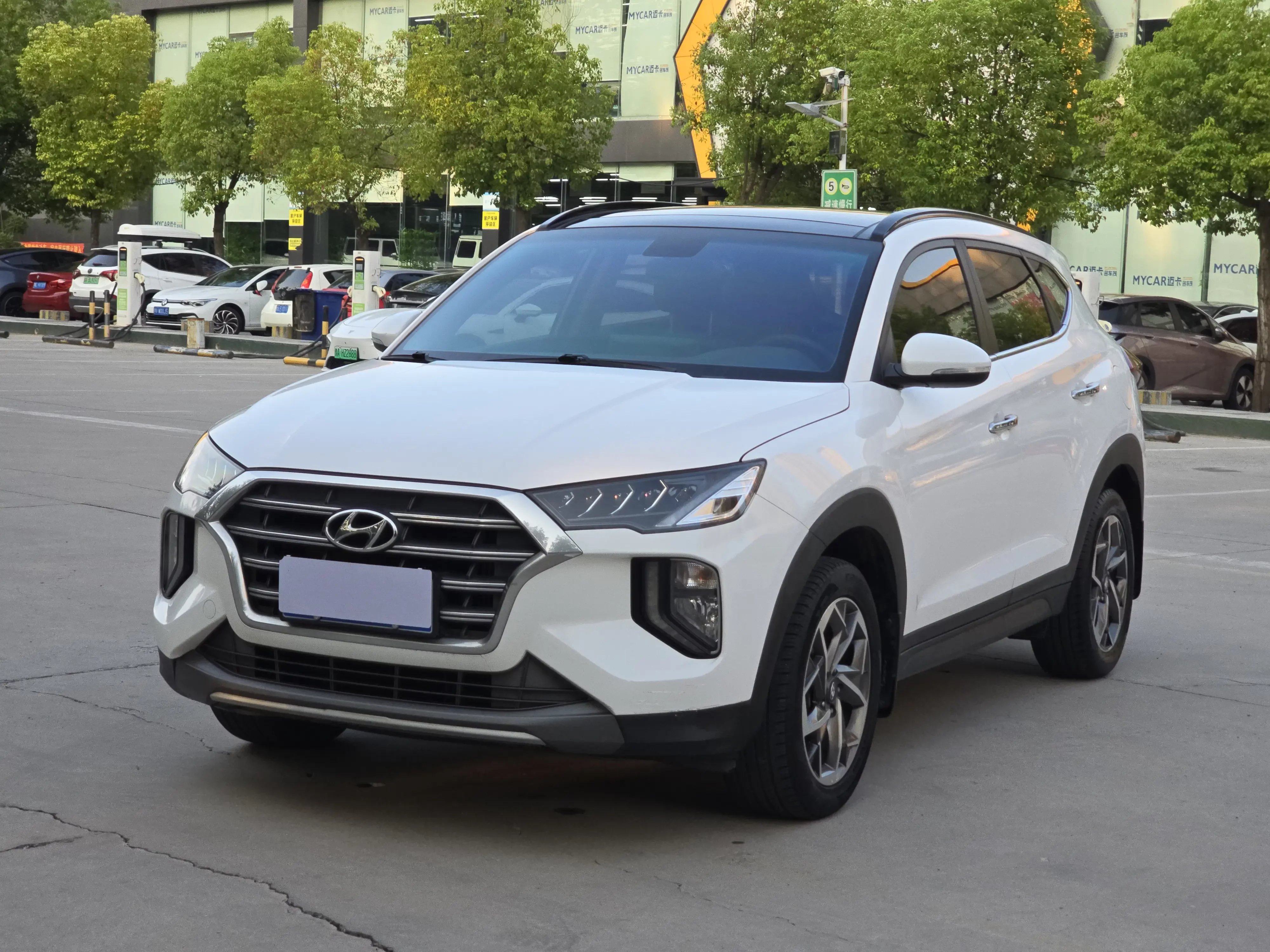 Hyundai Tucson L