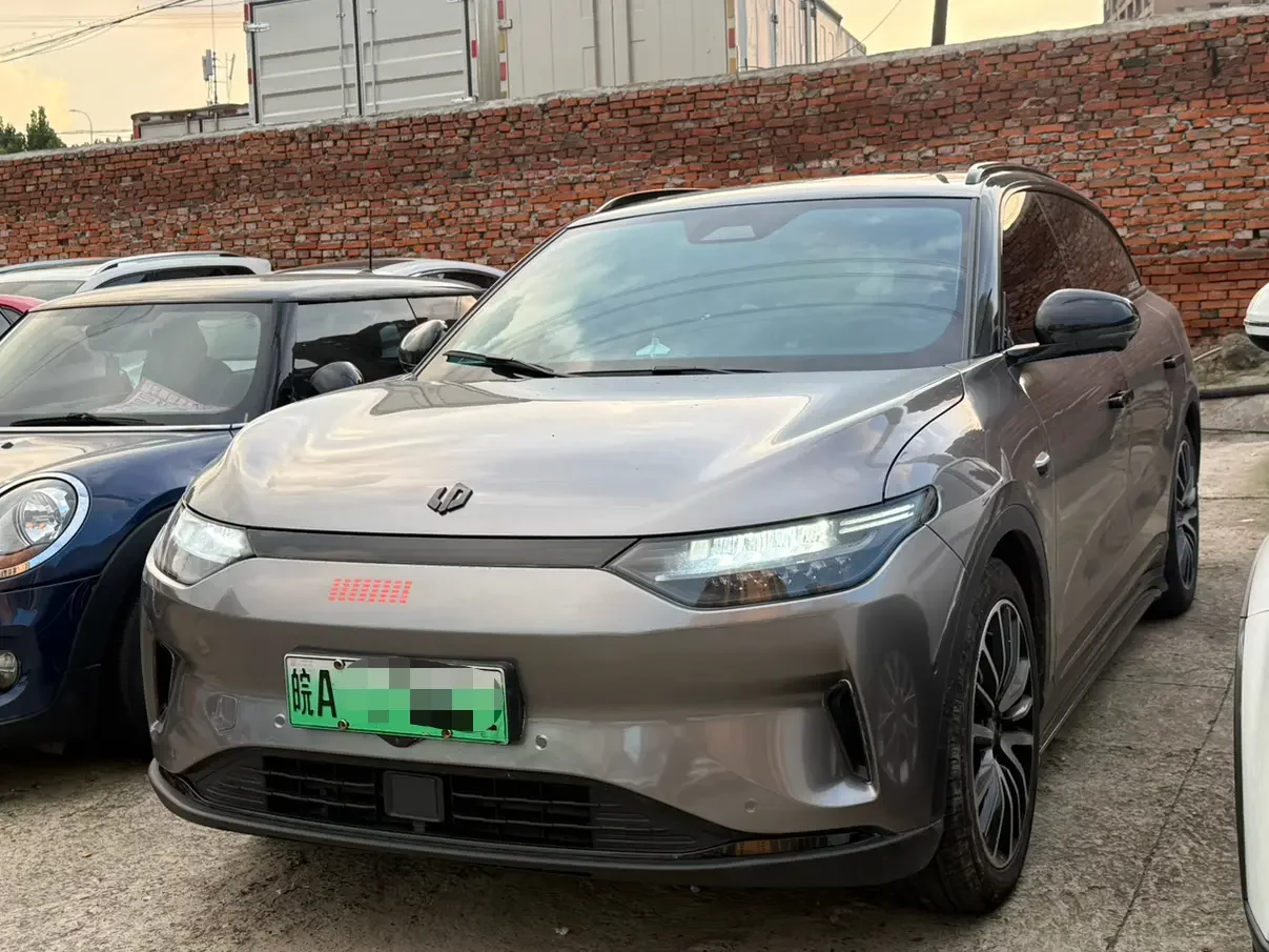 Leapmotor Zero running C11