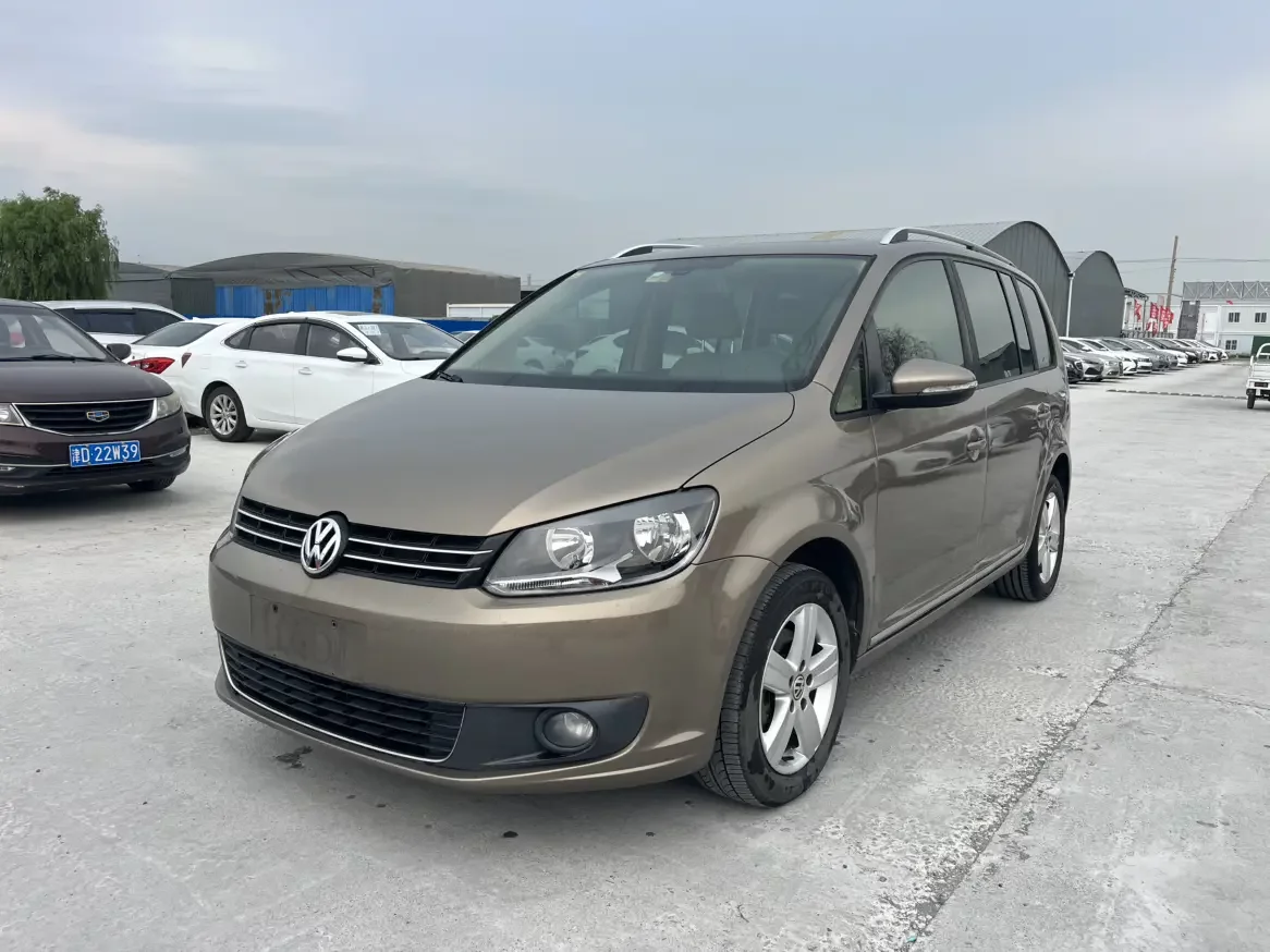 Volkswagen Touran 2015