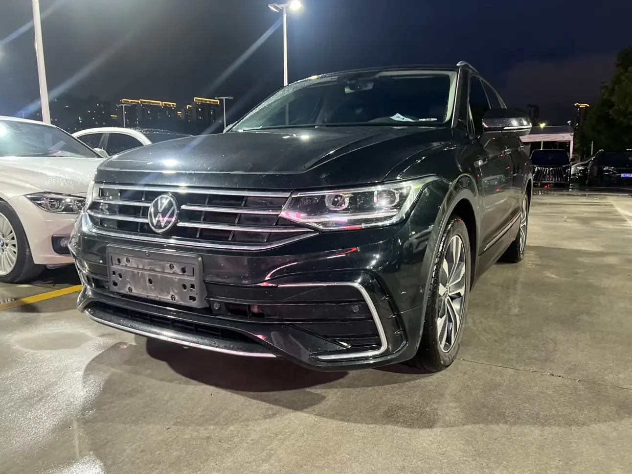 Volkswagen Tiguan L