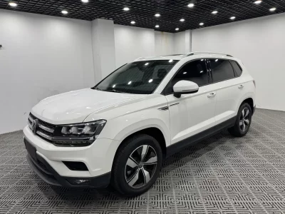 Volkswagen Tharu