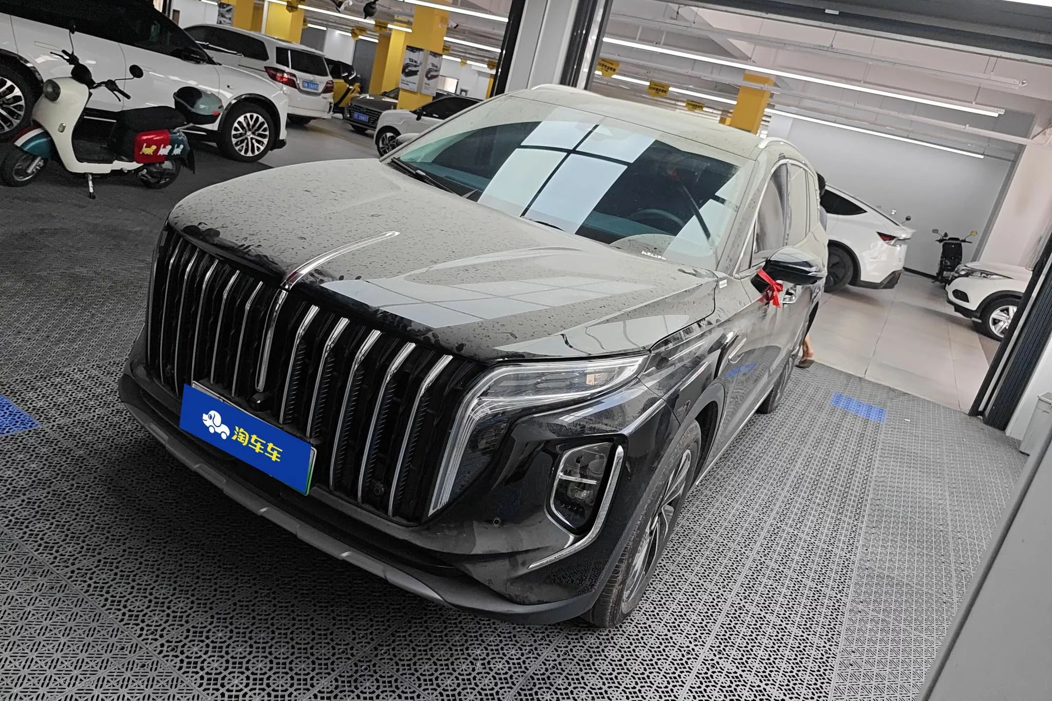 Hongqi HS7 PHEV  из Китая