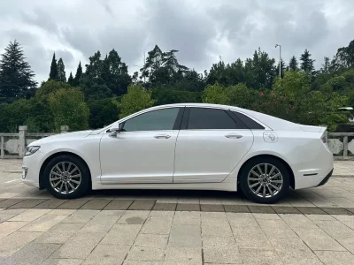 Lincoln MKZ