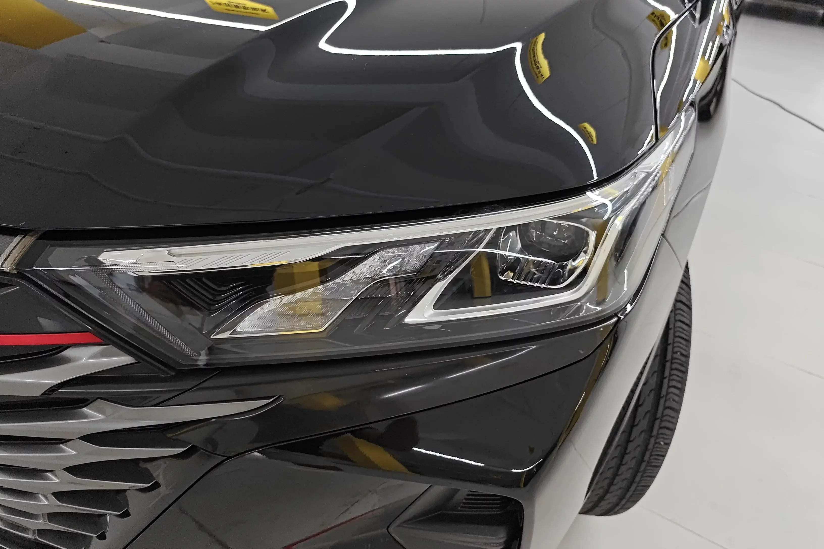Dongfeng Fengshen AX7