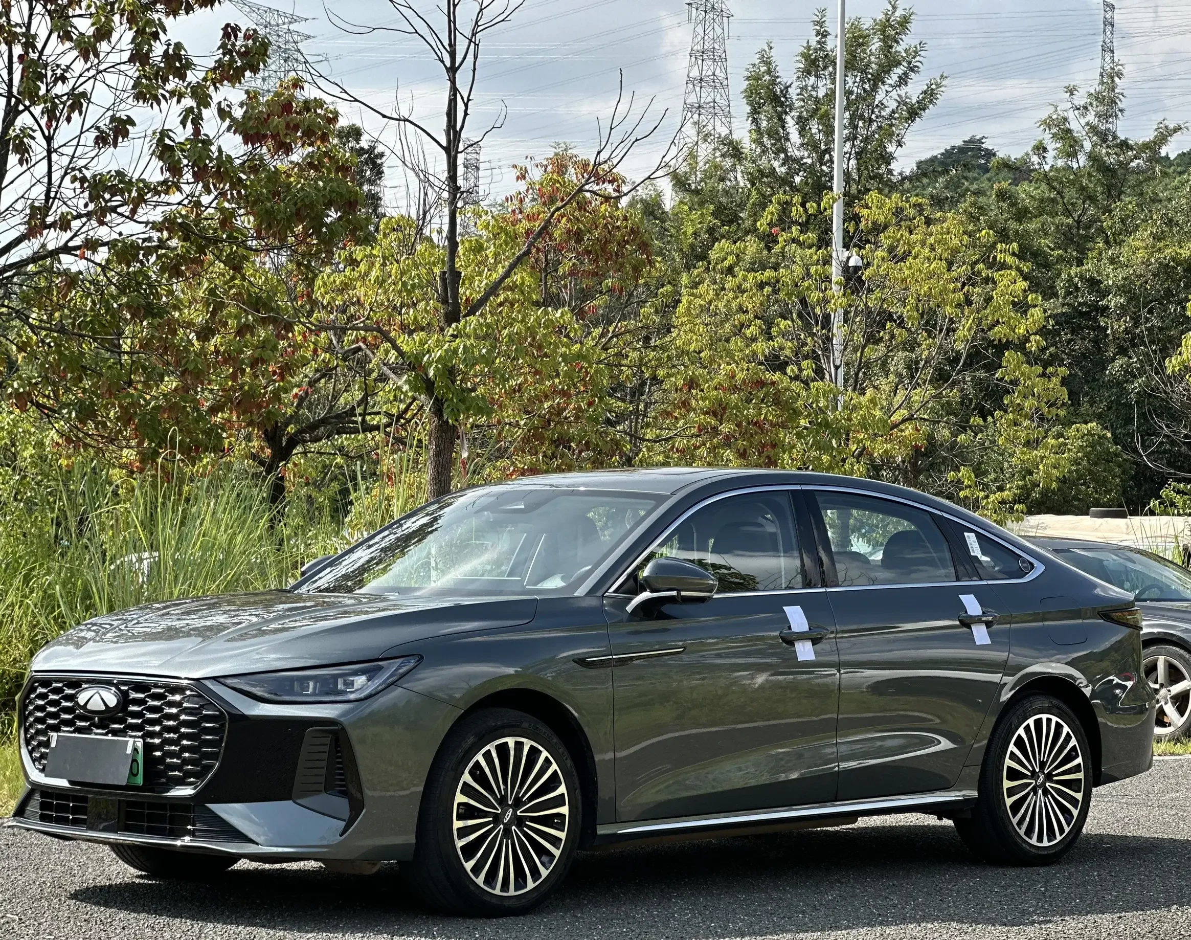 Chery Fengyun A8L  из Китая