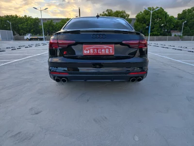 Audi S4