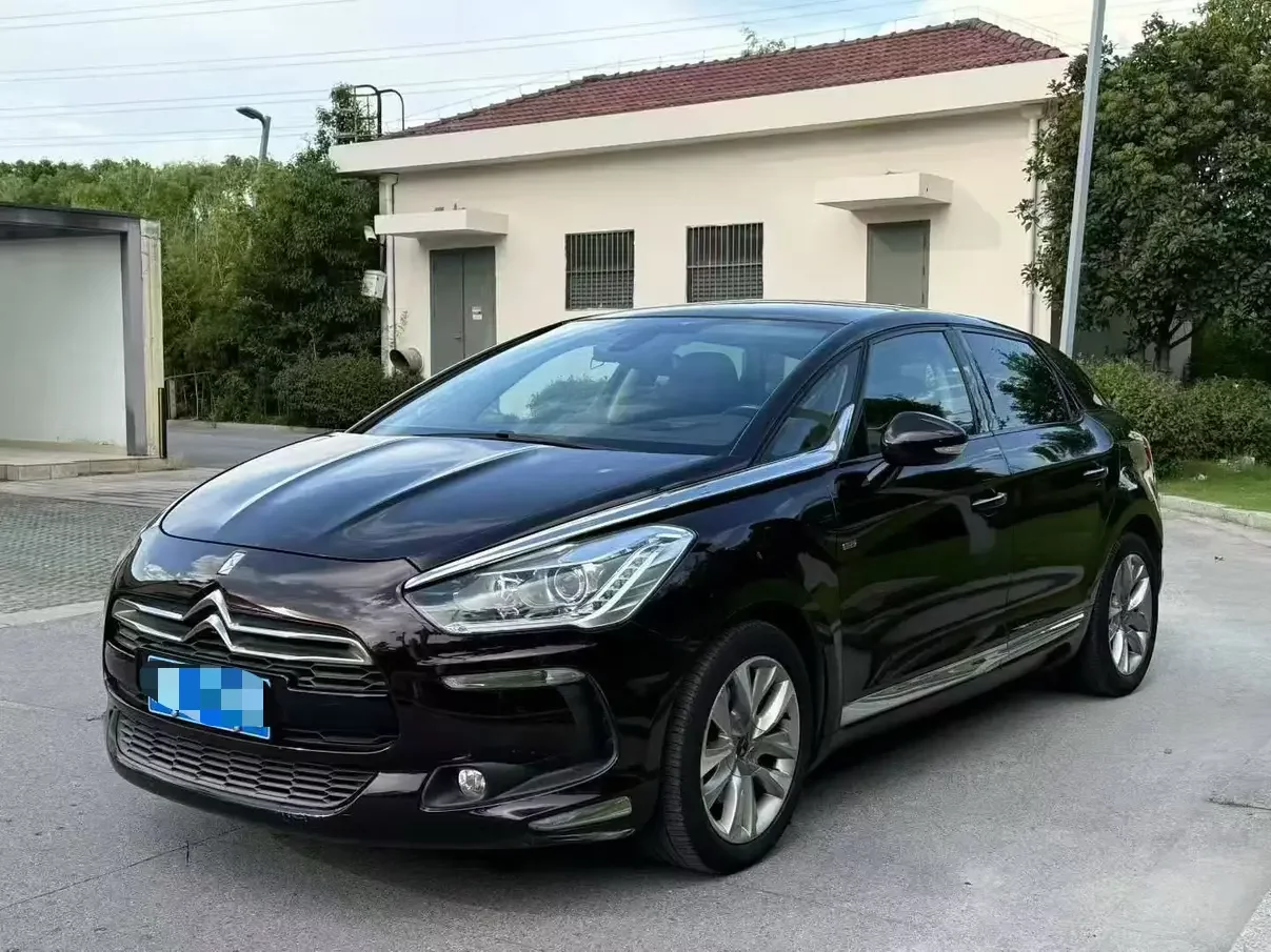 DS 5  из Китая