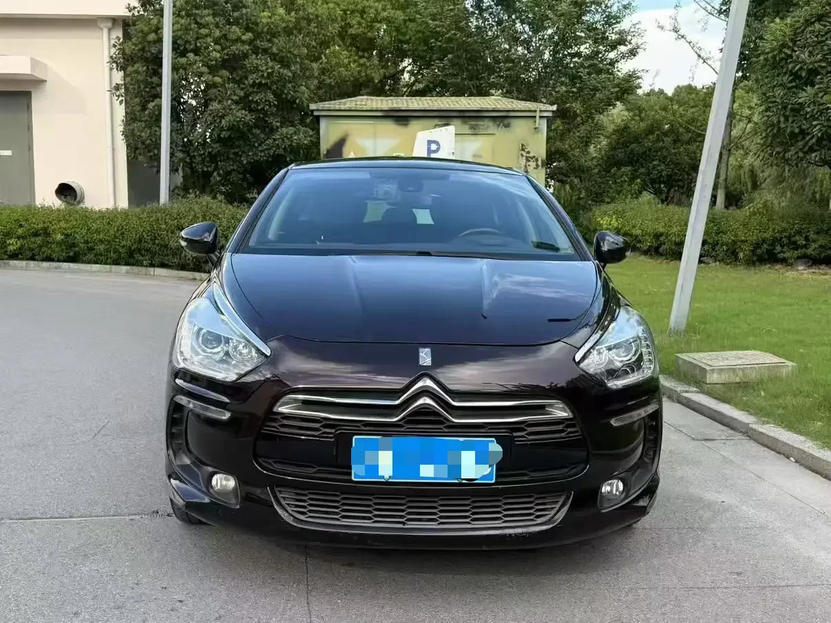 DS 5  из Китая