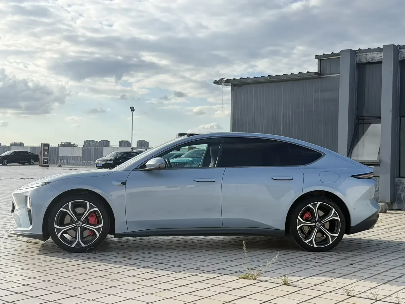 NIO ET5