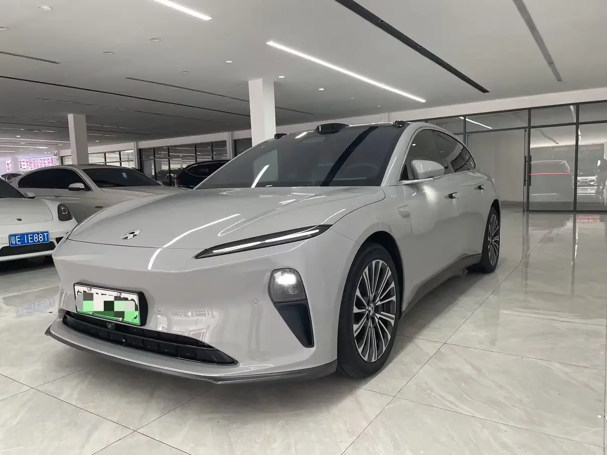 NIO ET5T