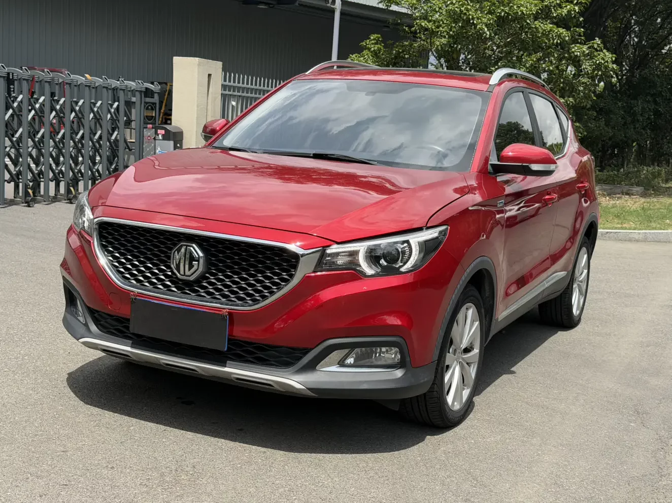 MG ZS  из Китая