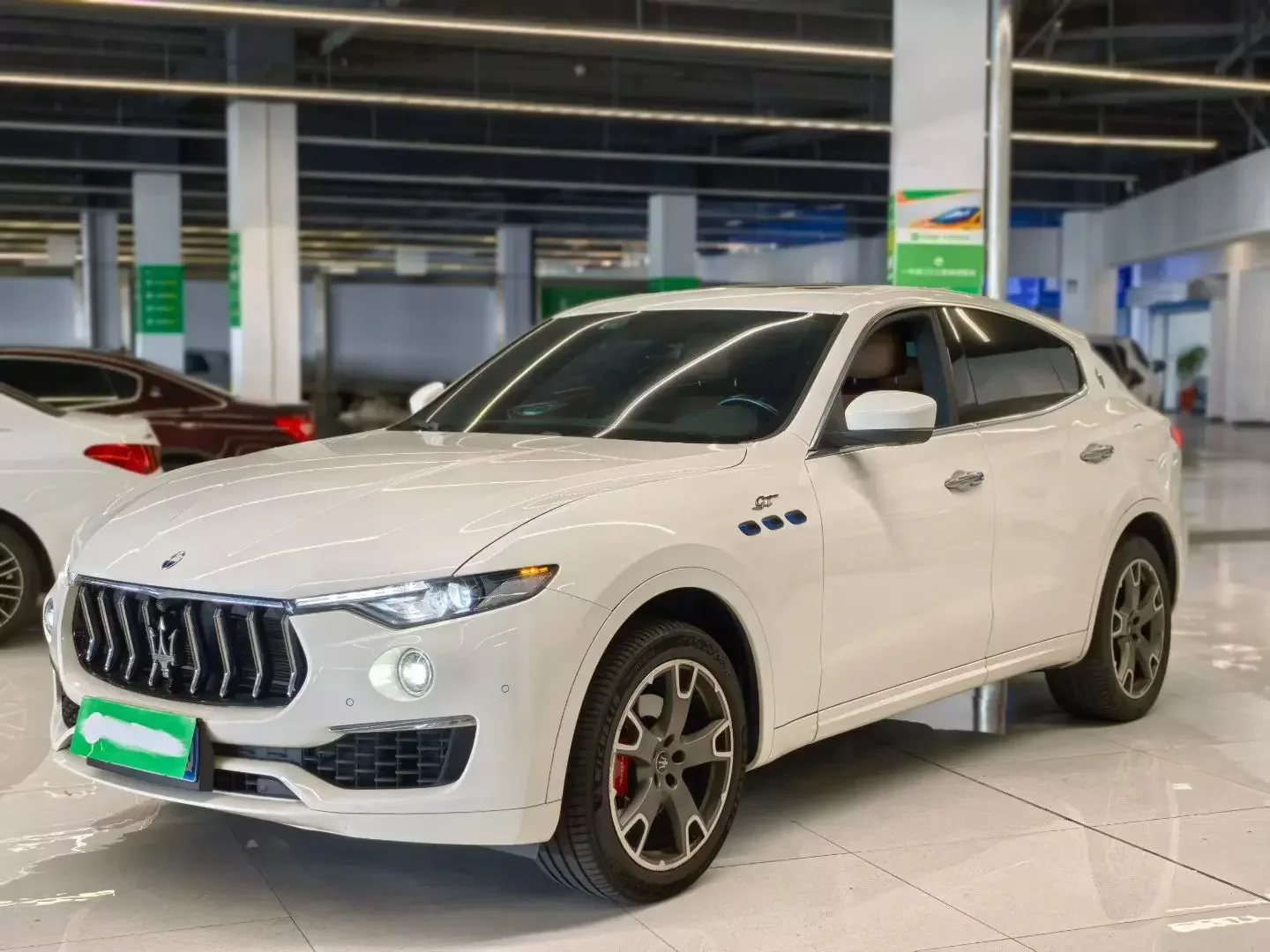 Maserati Levante  из Китая