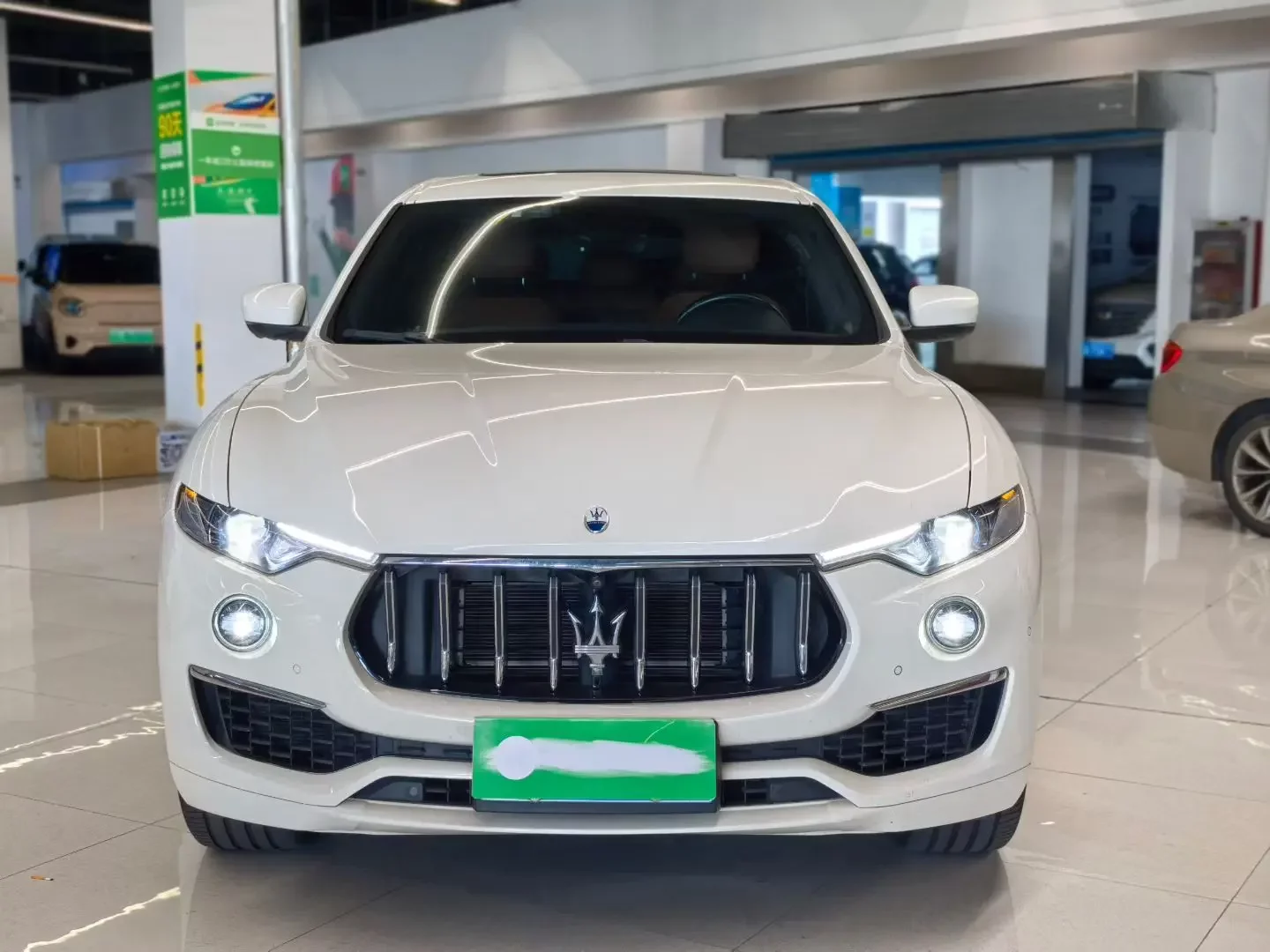 Maserati Levante  из Китая