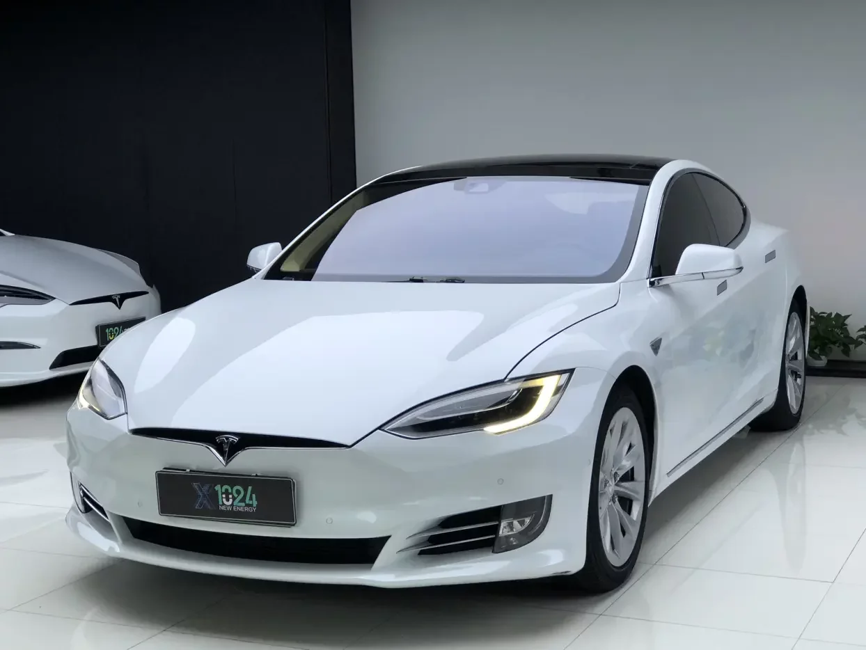 Tesla Model S 2016