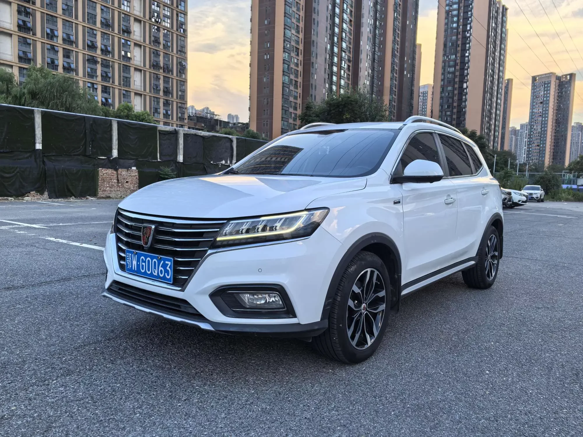 Roewe RX5