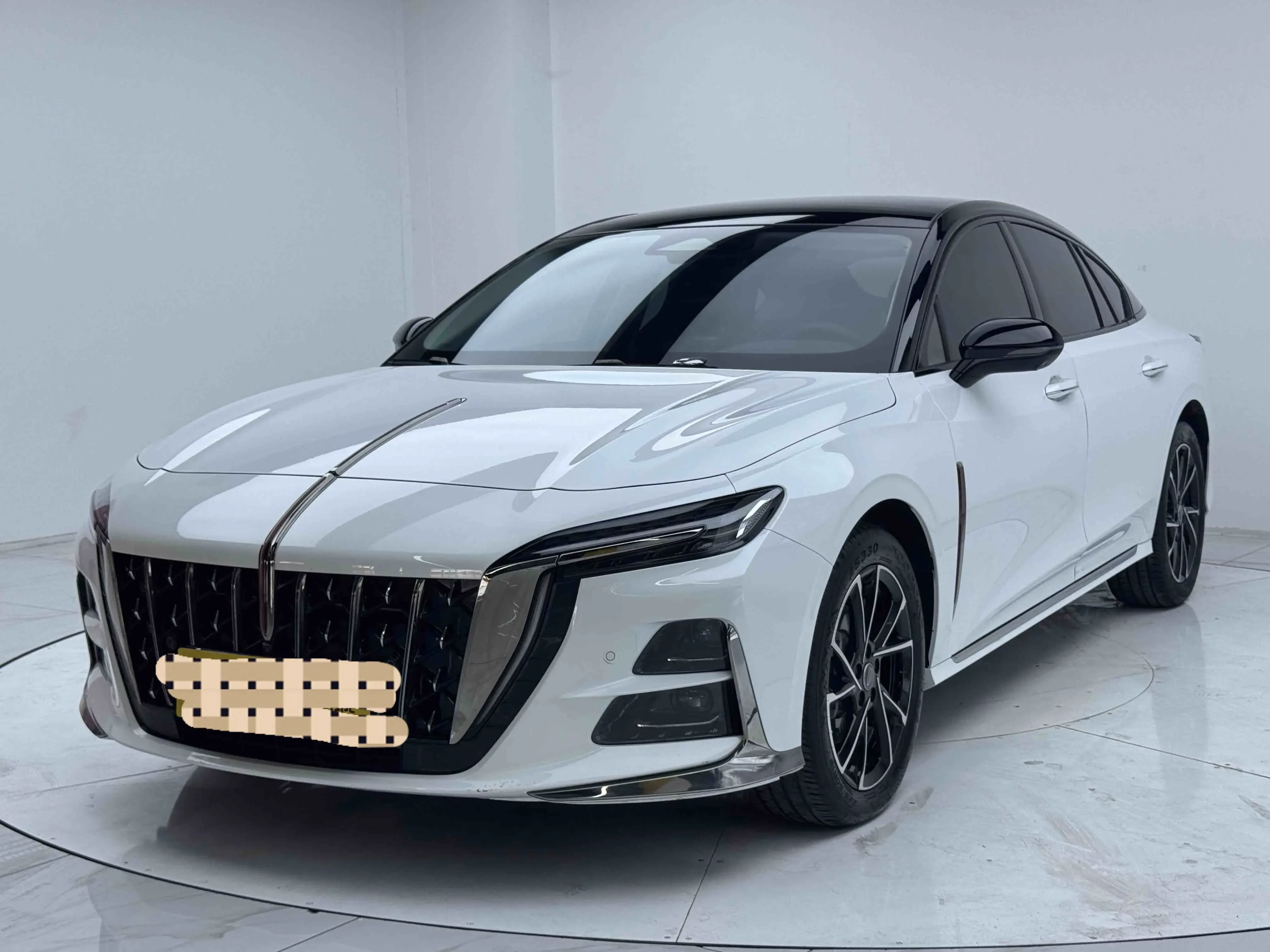 Hongqi H6  из Китая