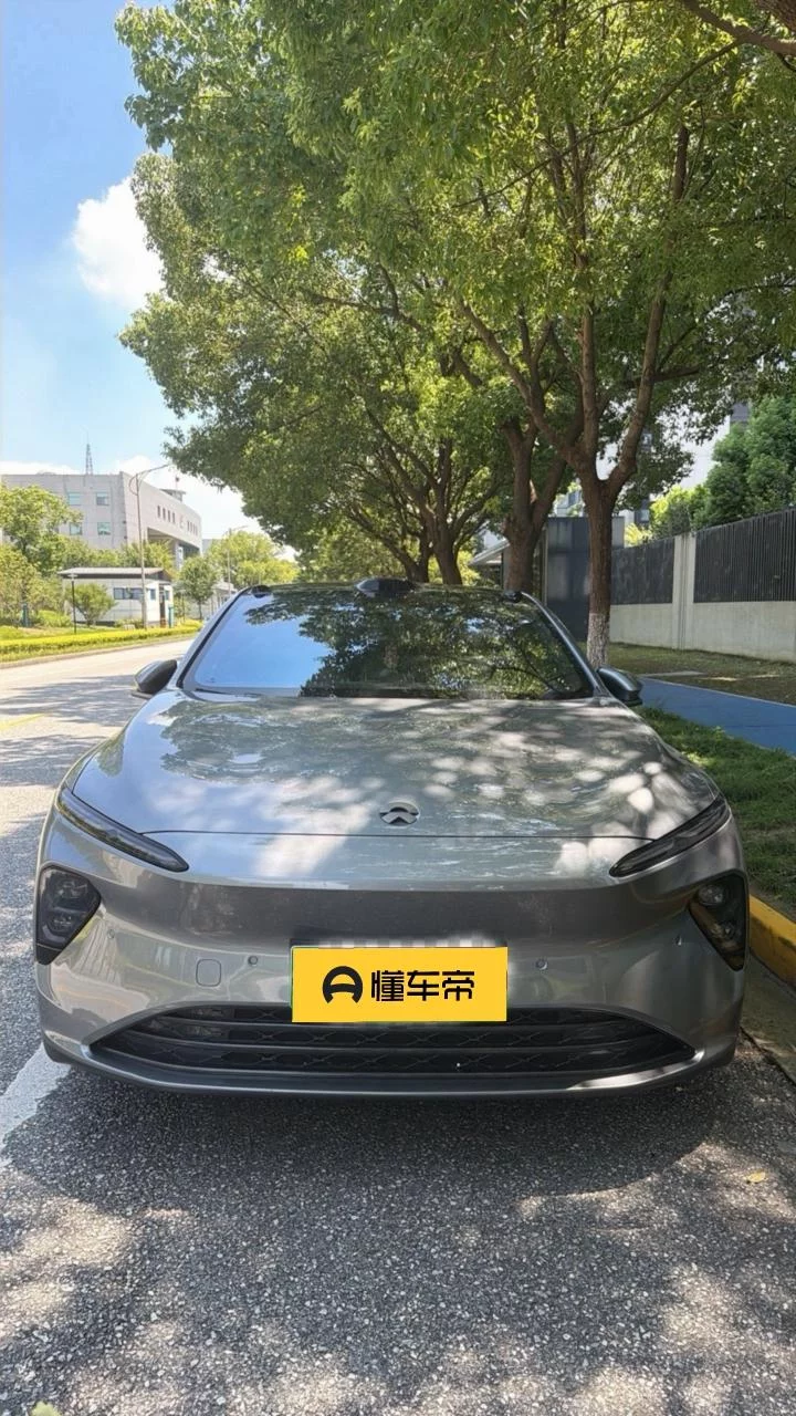NIO ET7