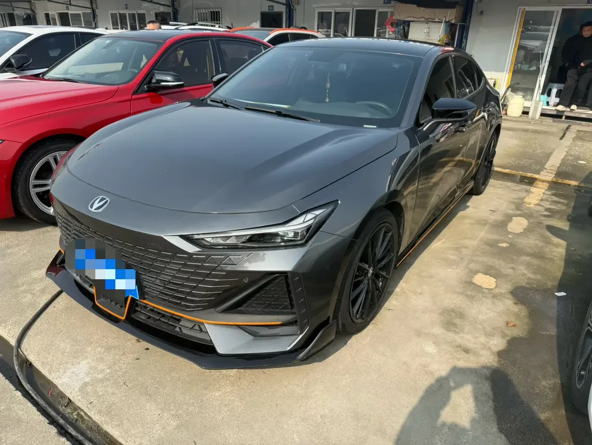 Changan UNI-V