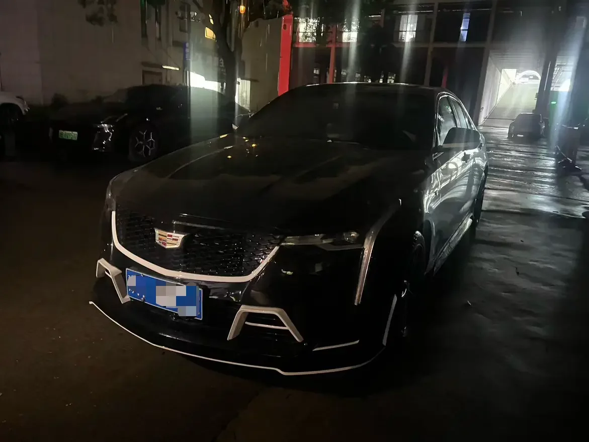 Cadillac CT4  из Китая