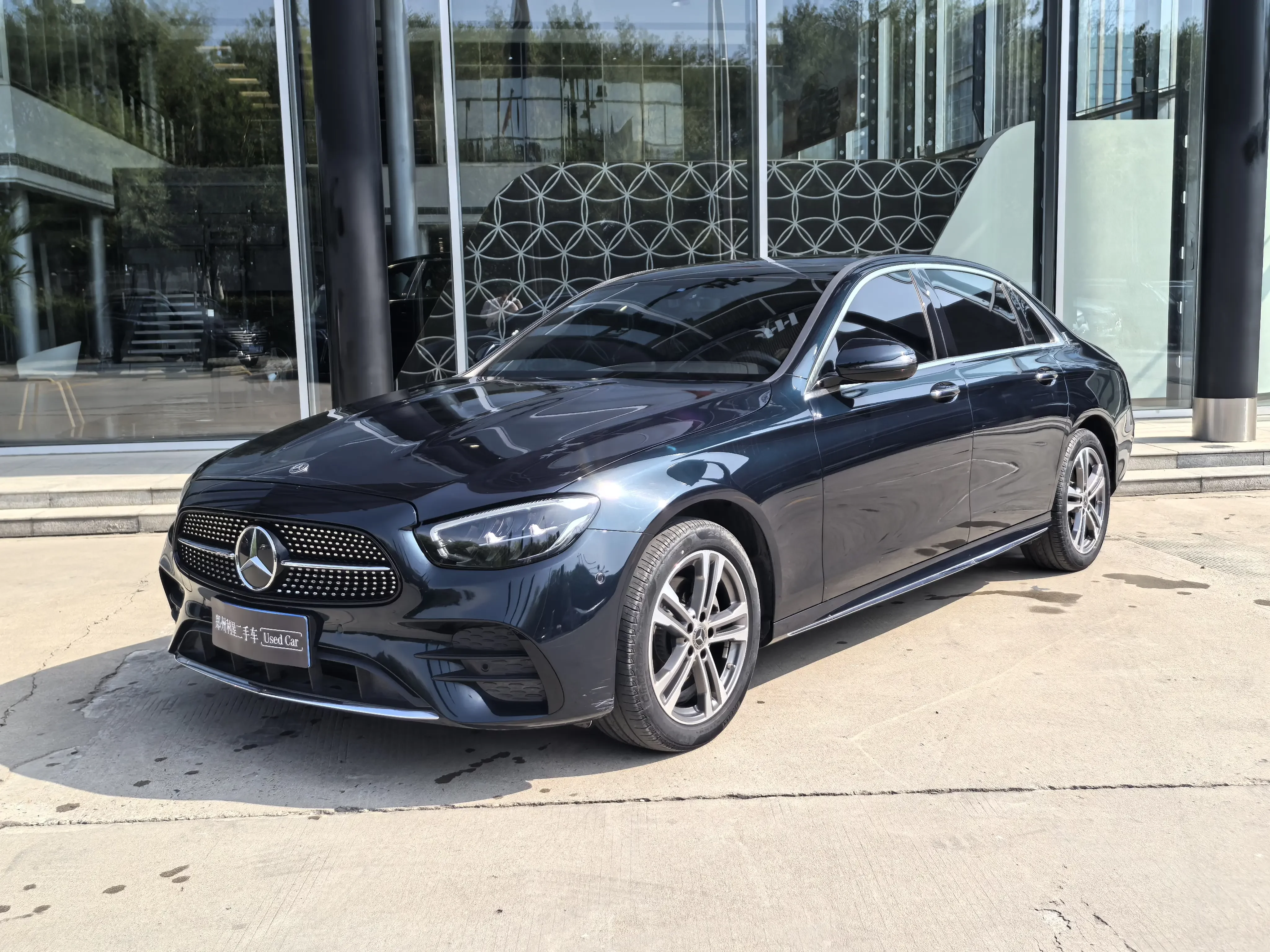 Mercedes-Benz E-Class 2023