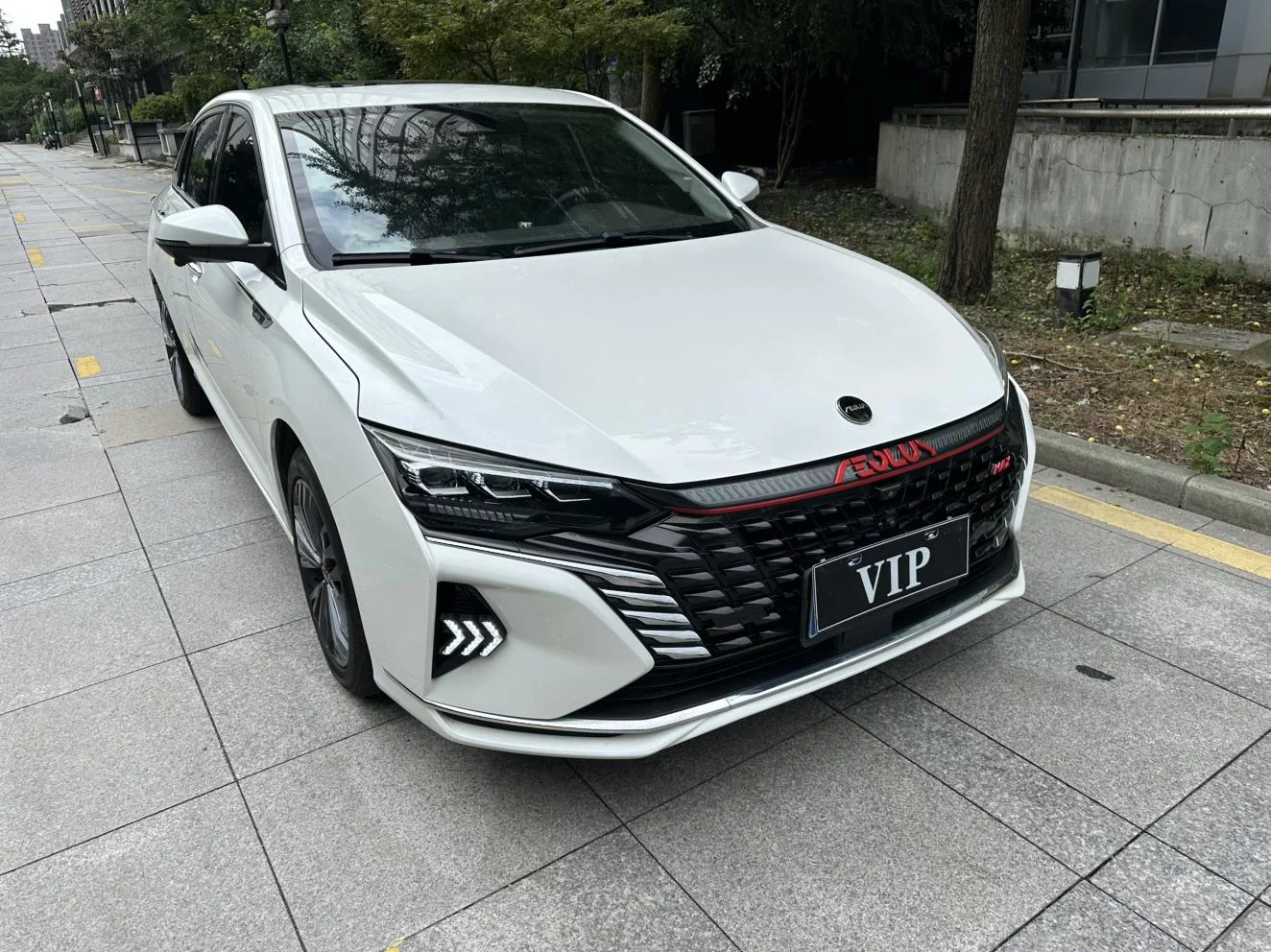 Dongfeng Yixuan MAX