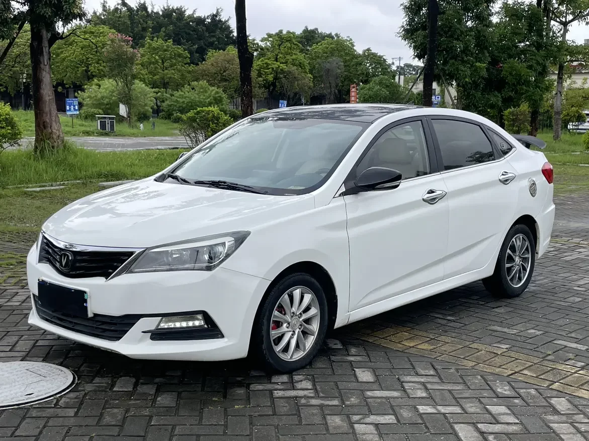 Changan Yuexiang V7