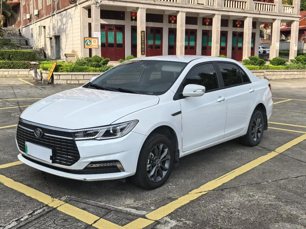 BYD QinEV 2022