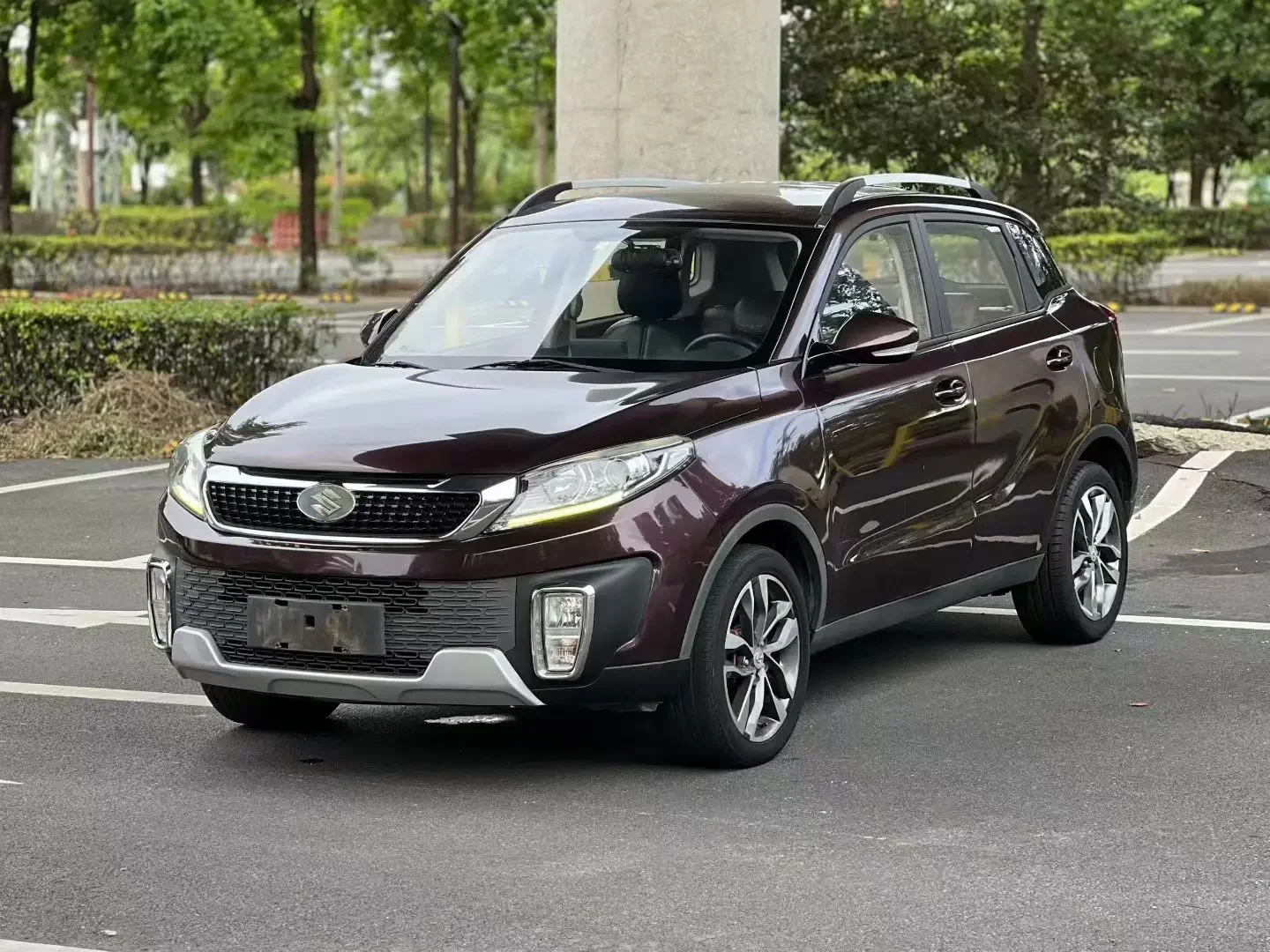 BAIC Changhe Q35  из Китая
