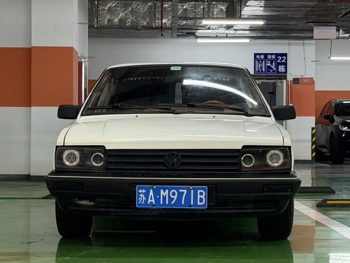 Volkswagen Santana Classic  из Китая