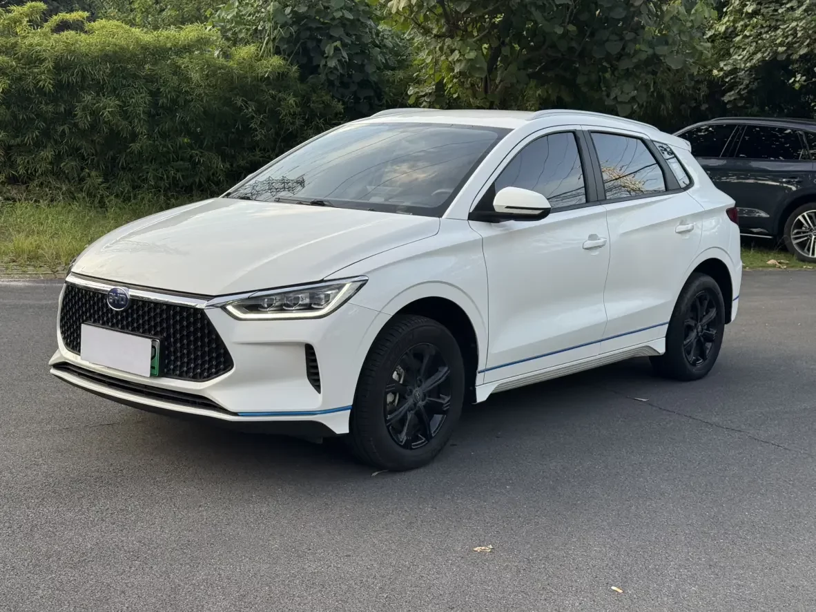 BYD e2